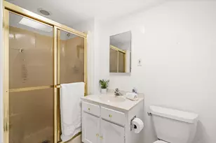 1730 W Galena Blvd, Aurora, IL 60506 - Photo 7