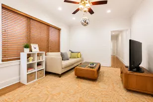 446 W Arlington Pl, Chicago, IL 60614 - Photo 5
