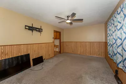 1572 Winnetka Street, Dixon, IL 61021 - Photo 9