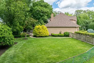 7806 Regency Grove Dr, Darien, IL 60561 - Photo 5