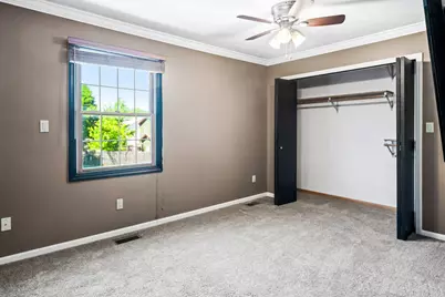2102 Pacific Avenue, Bloomington, IL 61701 - Photo 15