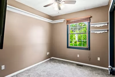 2102 Pacific Avenue, Bloomington, IL 61701 - Photo 17