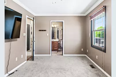 2102 Pacific Avenue, Bloomington, IL 61701 - Photo 13
