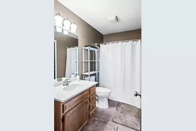 2102 Pacific Avenue, Bloomington, IL 61701 - Photo 19