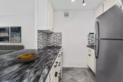 4343 N Clarendon Avenue #2010, Chicago, IL 60613 - Photo 7