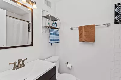 4343 N Clarendon Avenue #2010, Chicago, IL 60613 - Photo 9