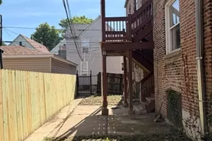 916 W 68th St, Chicago, IL 60621 - Photo 13