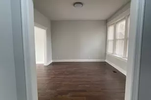 916 W 68th St, Chicago, IL 60621 - Photo 3