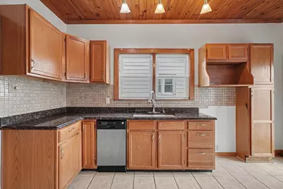 222 S Sangamon Avenue, Gibson City, IL 60936 - Photo 23