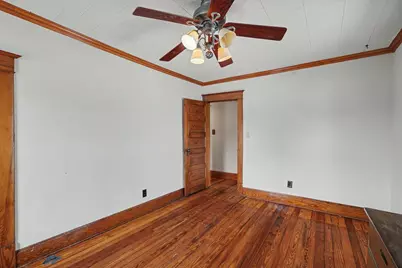 222 S Sangamon Avenue, Gibson City, IL 60936 - Photo 27