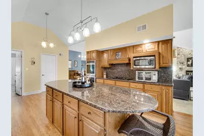 708 Galway Lane, Prospect Heights, IL 60070 - Photo 9