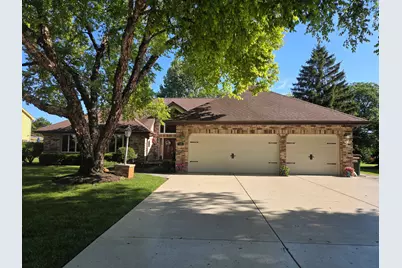 708 Galway Lane, Prospect Heights, IL 60070 - Photo 1