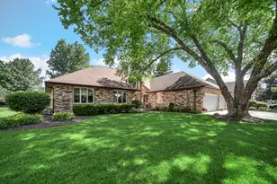 708 Galway Ln, Prospect Heights, IL 60070 - Photo 5