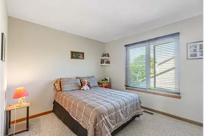 1898 McRae Lane, Mundelein, IL 60060 - Photo 19