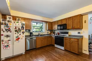 1898 McRae Ln, Mundelein, IL 60060 - Photo 9