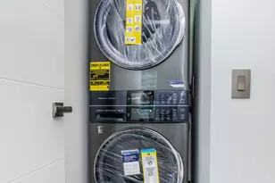 33 W Ontario St, Chicago, IL 60654 - Photo 35