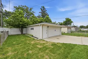 1056 W 107th Pl, Chicago, IL 60643 - Photo 29