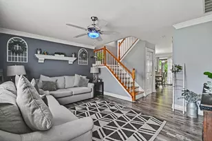 30W100 Maplewood Dr, Warrenville, IL 60555 - Photo 5