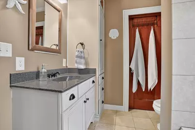310 E Elm Street, Fairbury, IL 61739 - Photo 17