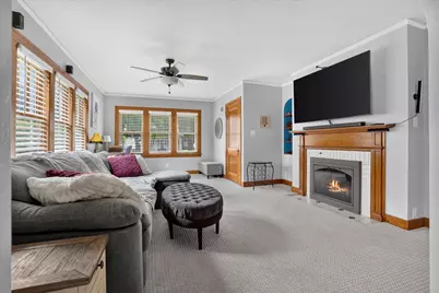 310 E Elm Street, Fairbury, IL 61739 - Photo 7