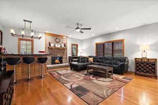 [Address not provided], New Lenox, IL 60451 - Photo 17