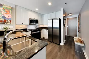 160 E Illinois St, Chicago, IL 60611 - Photo 7
