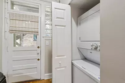 219 N Oak Park Avenue #2E, Oak Park, IL 60302 - Photo 11