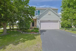 20456 Spruce Ln, Crest Hill, IL 60403 - Photo 1