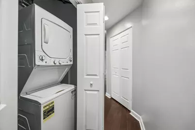 [Address not provided], Chicago, IL 60637 - Photo 17
