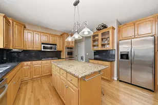 12758 Barrow Ln, Plainfield, IL 60585 - Photo 11