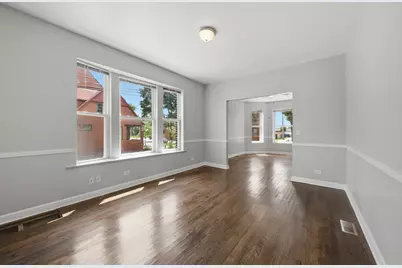 7843 S Burnham Avenue, Chicago, IL 60649 - Photo 11