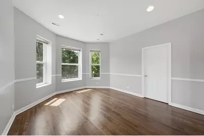 7843 S Burnham Avenue, Chicago, IL 60649 - Photo 9