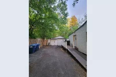 465 Bellaire Avenue, Des Plaines, IL 60016 - Photo 3