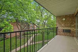 1001 N Mill St, Naperville, IL 60563 - Photo 15