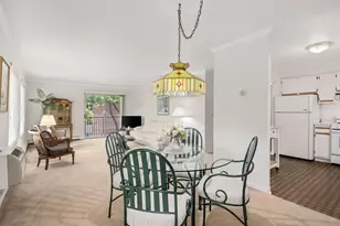 1001 N Mill St, Naperville, IL 60563 - Photo 5