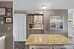 1960 N Lincoln Park West Ave, Chicago, IL 60614 - Photo 5