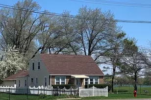 1000 E Touhy Ave, Des Plaines, IL 60018 - Photo 1
