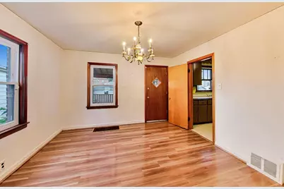 4051 W 56th Place, Chicago, IL 60629 - Photo 5