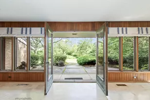 445 Chapel Hill Ln, Northfield, IL 60093 - Photo 11