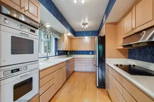 445 Chapel Hill Ln, Northfield, IL 60093 - Photo 15