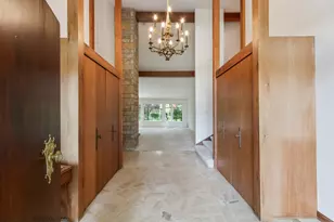 445 Chapel Hill Ln, Northfield, IL 60093 - Photo 5