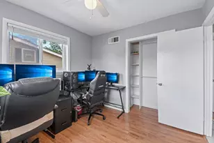 674 St Marys Pkwy, Buffalo Grove, IL 60089 - Photo 15