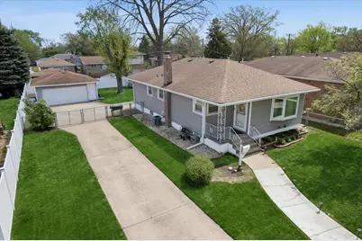 883 Buffalo Avenue, Calumet City, IL 60409 - Photo 1