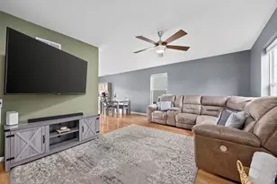 1802 Blue Ridge Dr, Plainfield, IL 60586 - Photo 5