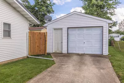 403 E Pease Street, Heyworth, IL 61745 - Photo 39