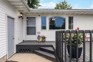 403 E Pease St, Heyworth, IL 61745 - Photo 3
