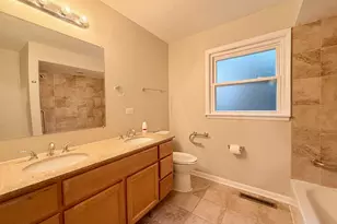 1121 Olive Rd, Homewood, IL 60430 - Photo 23