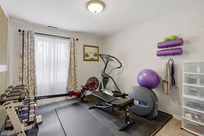329 Everett Avenue #2B, Crystal Lake, IL 60014 - Photo 17