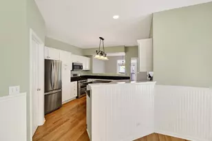 545 Harlowe Ln, Naperville, IL 60565 - Photo 19