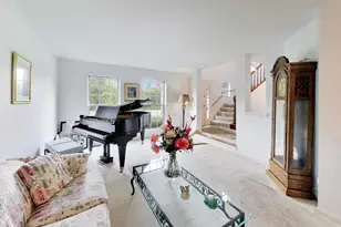 580 Sycamore Cir, Wauconda, IL 60084 - Photo 3